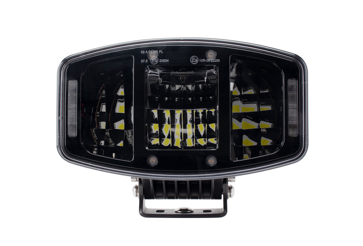 HGV Auto. FUSION. Oval Drivng Lamp with STROBE. 10,000 Lumens