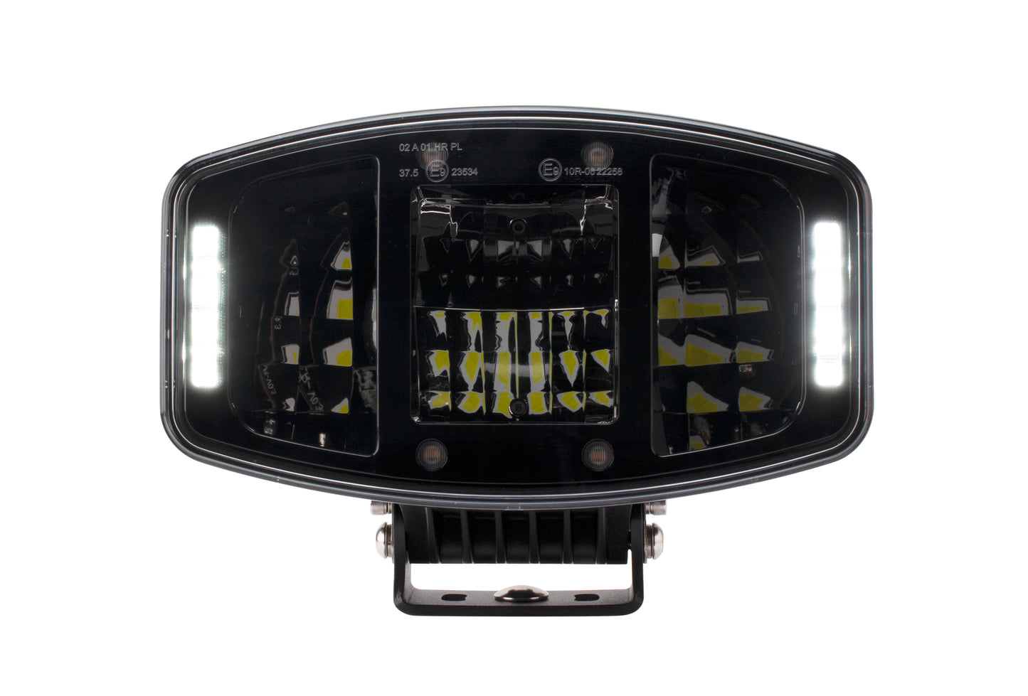 HGV Auto. FUSION. Oval Drivng Lamp with STROBE. 10,000 Lumens